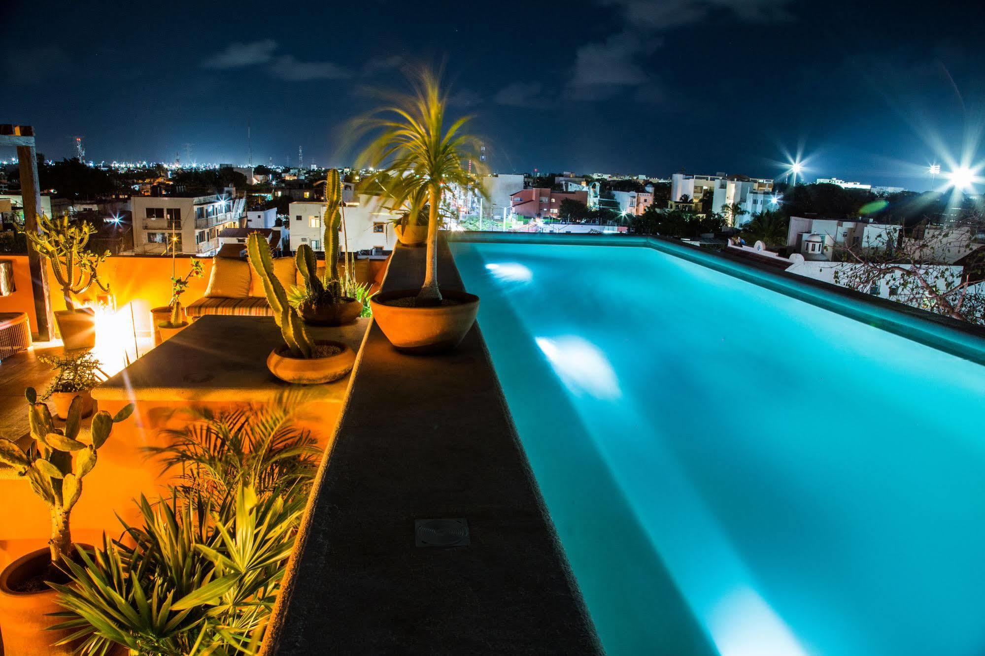 La Galeria by Bunik Hotel Playa del Carmen Bagian luar foto